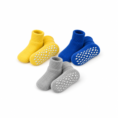Category Slippers & Slipper Socks image