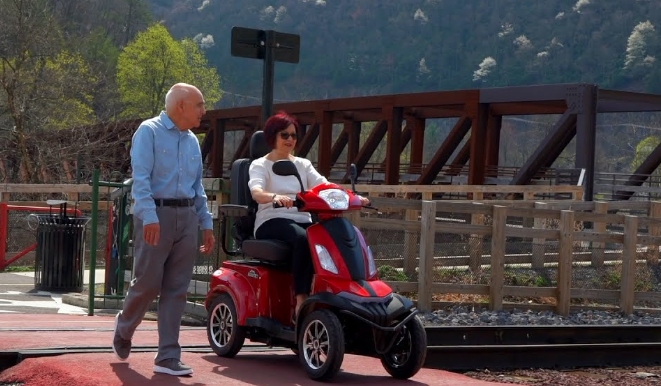 BAJA&reg; Raptor 2 4-Wheel Outdoor Scooter